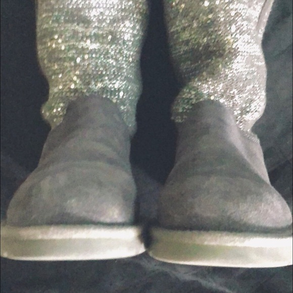 ❤️CLEARANCE🌺UGG Camaya Sequin Knit and Suede - Picture 4 of 11